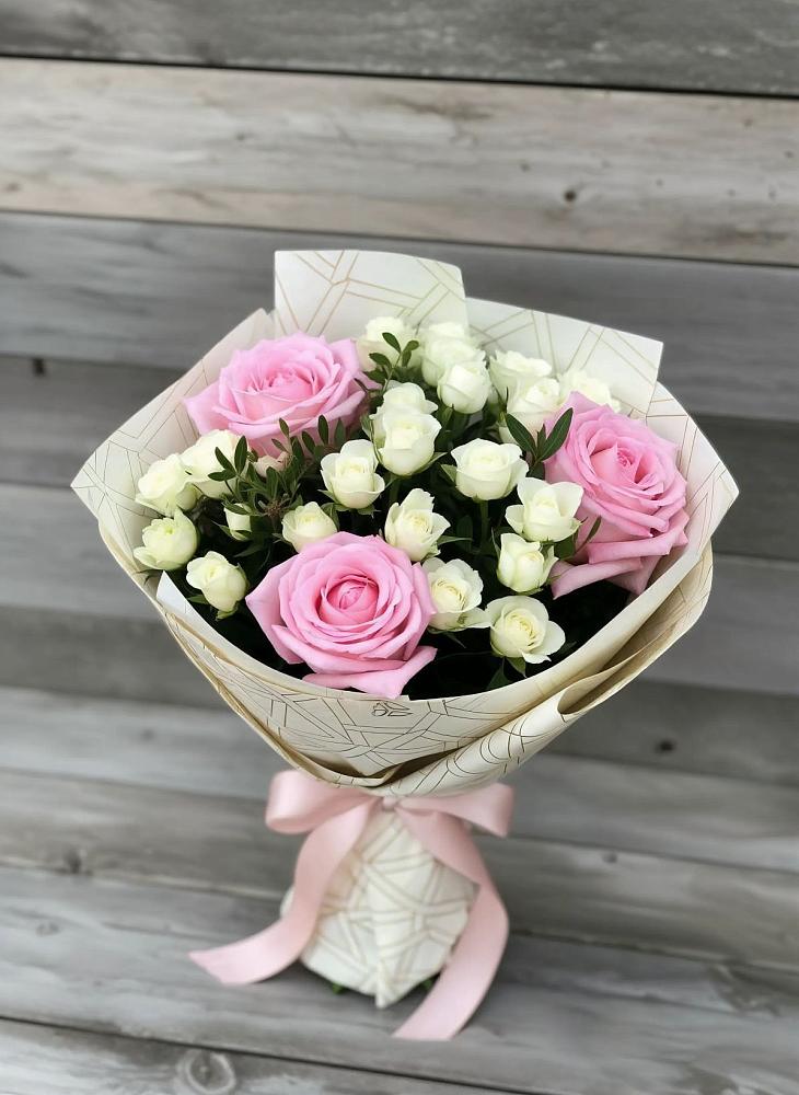 Букет цветов из: Розы в Синдор