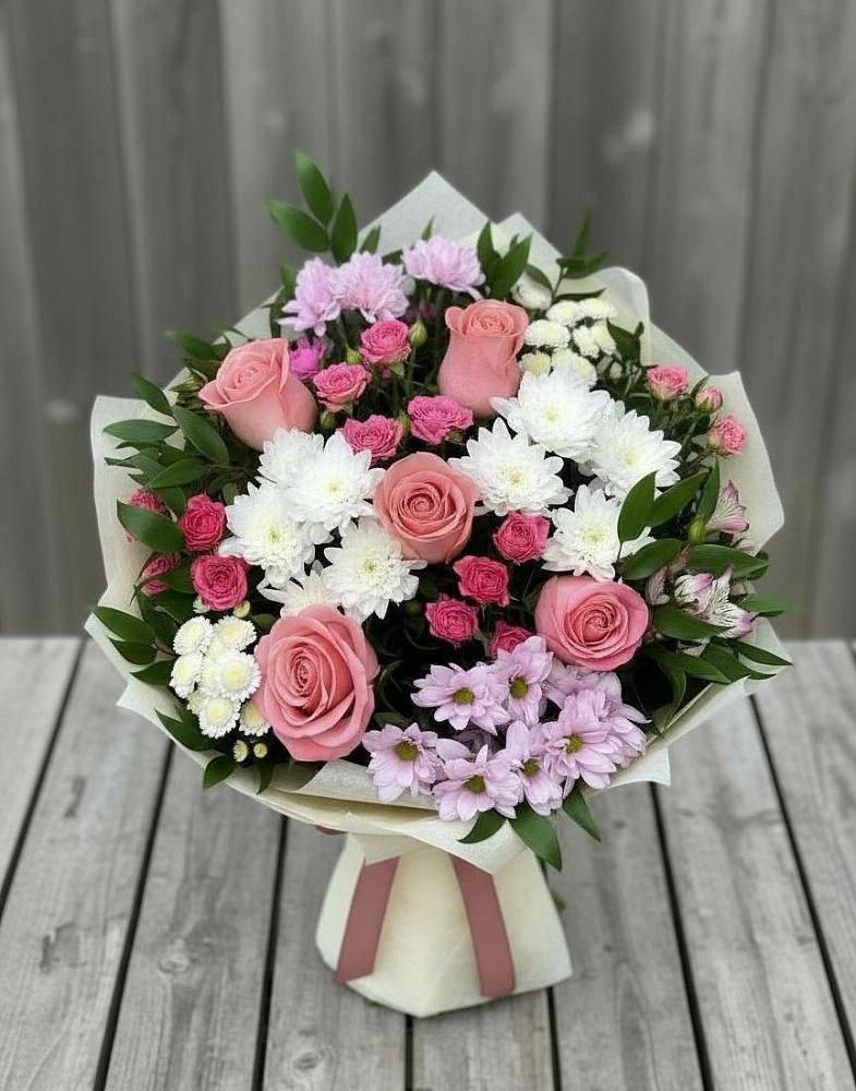 Букет цветов из: Альстромерии, Гвоздики, Розы и Хризантемы в Синдор