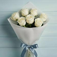 Букет 7 Белых роз Эдлесс Лав в Синдор