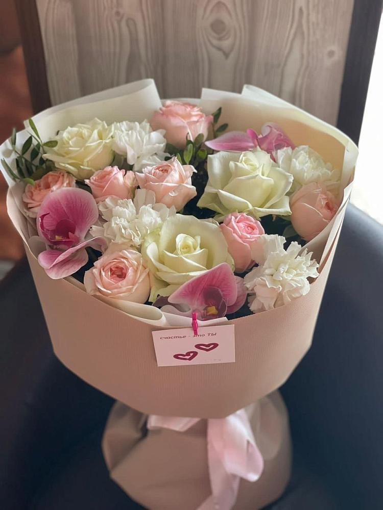 Букет цветов из: Орхидеи, Розы и Гвоздики в Синдор