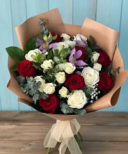Букет цветов из:  Розы и Альстромерии в Синдор