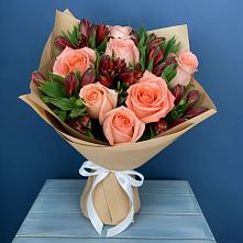 Букет цветов из:  Розы и Альстромерии в Синдор