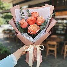 Букет цветов из:  Розы в Синдор