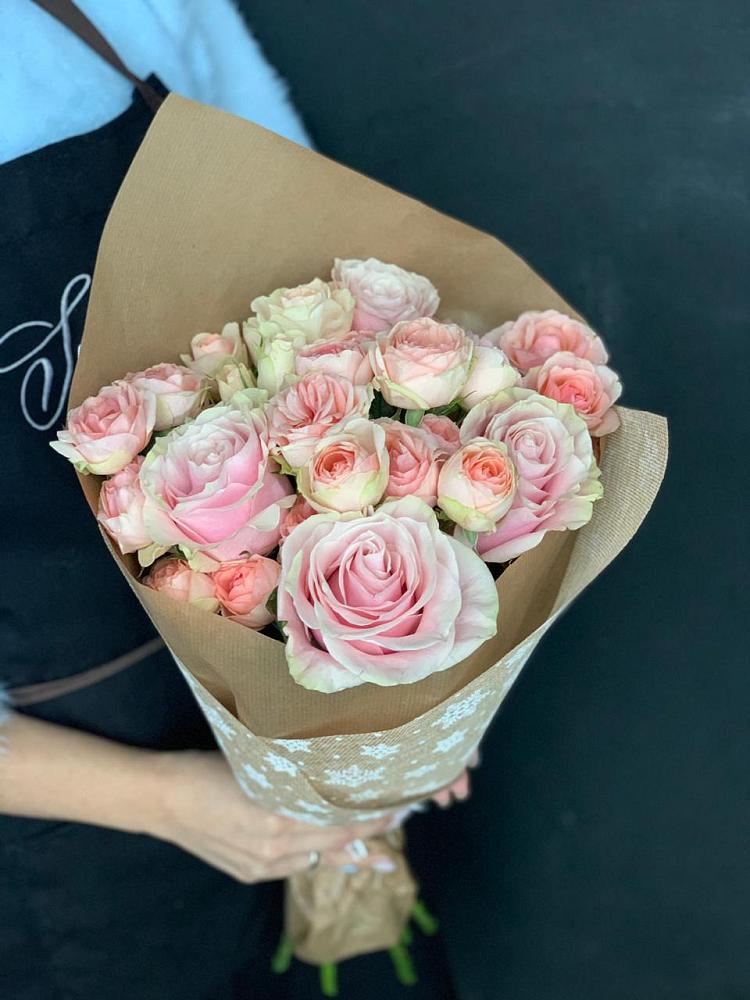 Букет цветов из: Хризантемы и Розы в Синдор