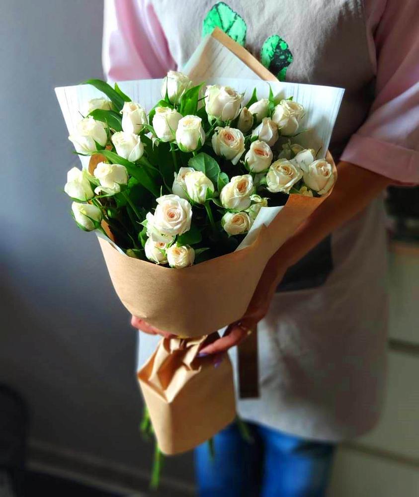 Букет цветов из: Розы в Синдор