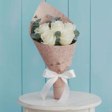 Букет цветов из:  Розы в Синдор