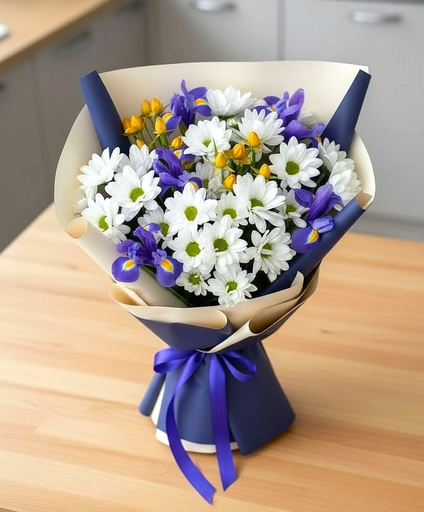 Букет цветов из: Розы, Ирисы и Хризантемы в Синдор