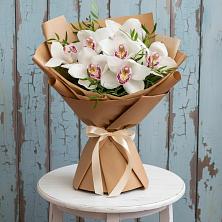 Букет цветов из:  Орхидеи и Розы в Синдор